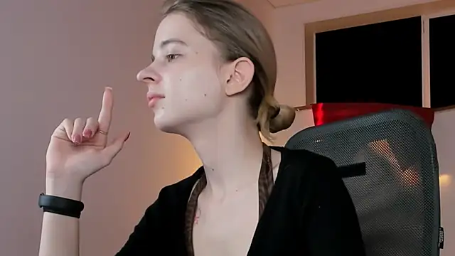 TinaDavil online show from 02.09.26