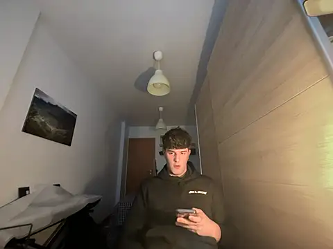 Snapshot of Pablogn24 chatting on 02.09.25 Pablogn24 online show from 02.09.25