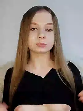 Snapshot of Ekaterina27 chatting on 12.23.24 Ekaterina27 online show from 12.23.24