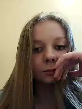 Snapshot of Ekaterina27 chatting on 03.04.25 Ekaterina27 online show from 03.04.25