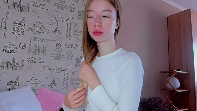 minidivaa  online show from 10.02.25