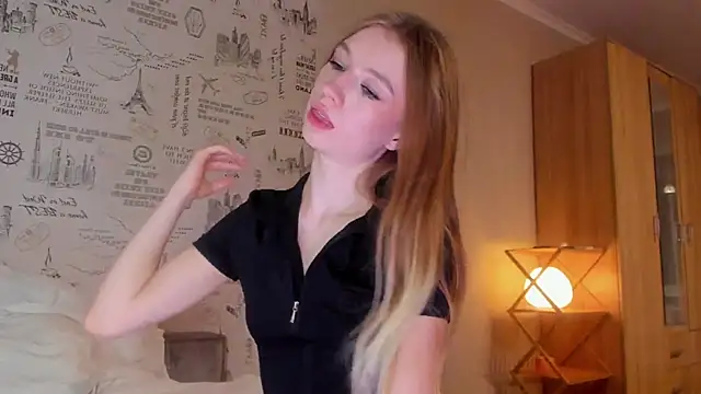 minidivaa  online show from 11.10.25