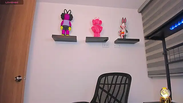 Gangster Girl online show from 03.03.26