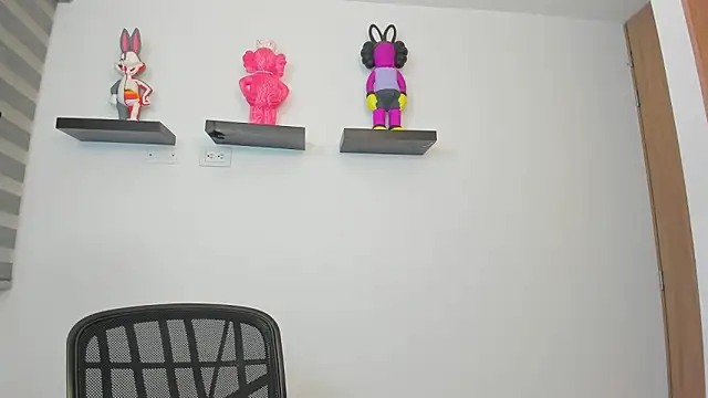 Gangster Girl online show from 05.09.26