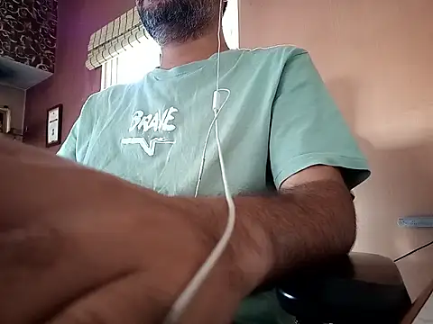 Snapshot of daddy_indian chatting on 06.08.26 daddy indian online show from 06.08.26