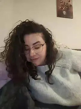 Snapshot of JESSYKA chatting on 11.19.25 JESSYKA online show from 11.19.25