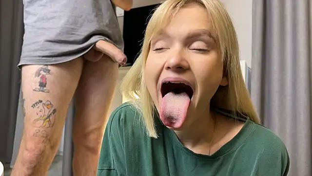 Adelovenick online show from 09.11.25