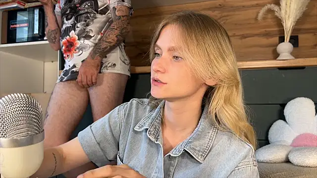 Snapshot of Adelovenick chatting on 06.18.26 Adelovenick online show from 06.18.26