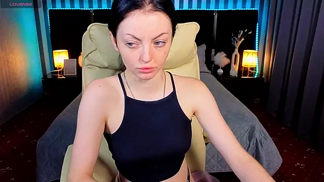 Snapshot of Daisy_Delight chatting on 11.11.25 Daisy Delight online show from 11.11.25