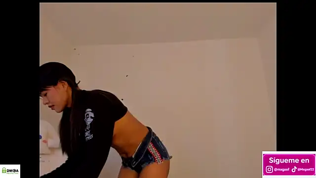 Snapshot of meganthompsonn22 chatting on 11.12.25 meganthompsonn22 online show from 11.12.25