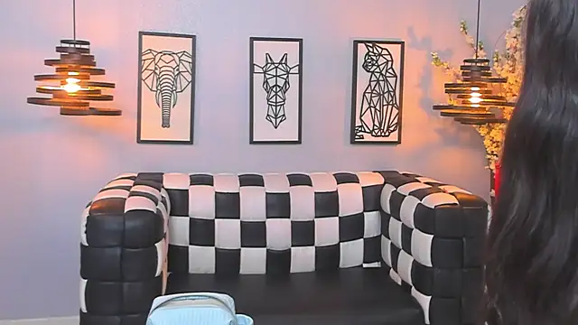 Snapshot of SARAFOXX_ chatting on 12.06.24 SARAFOXX online show from 12.06.24