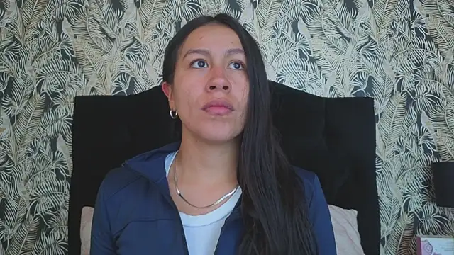 EmiGomez  online show from 12.19.25