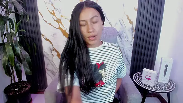 EmiGomez  online show from 05.27.26