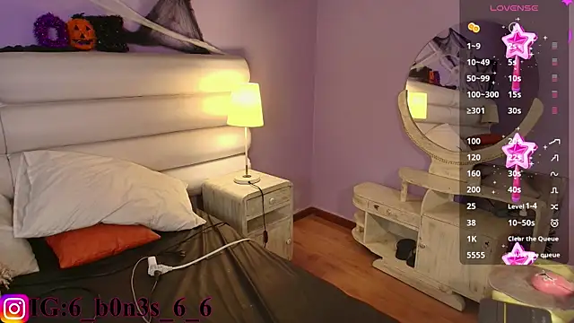 Snapshot of Effy_Corpse chatting on 10.24.25 Effy Corpse online show from 10.24.25