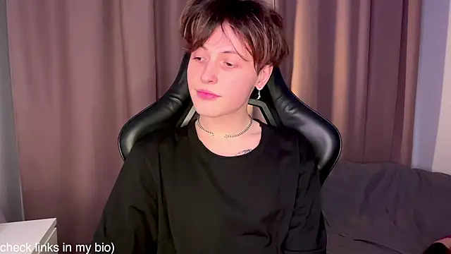 Snapshot of princeofsuccubs chatting on 01.16.25 princeofsuccubs online show from 01.16.25