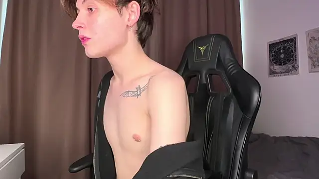 Snapshot of princeofsuccubs chatting on 02.13.25 princeofsuccubs online show from 02.13.25