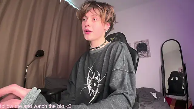 Snapshot of princeofsuccubs chatting on 02.20.25 princeofsuccubs online show from 02.20.25