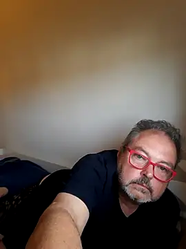 Snapshot of bluangelo chatting on 05.10.26 bluangelo online show from 05.10.26