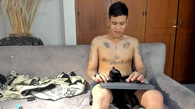 jamesinked  online show from 11.07.25