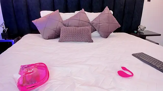 Snapshot of susyy7 chatting on 02.28.26 susyy7 online show from 02.28.26