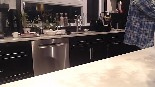 Snapshot of Toy-Daddy chatting on 10.20.25 Toy-Daddy online show from 10.20.25