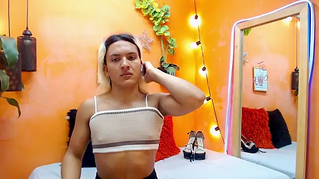 Snapshot of aslyhernandez_7 chatting on 12.16.24 aslyhernandez 7 online show from 12.16.24