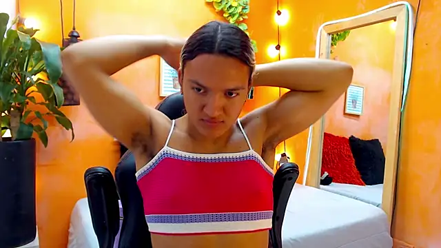 Snapshot of aslyhernandez_7 chatting on 12.31.24 aslyhernandez 7 online show from 12.31.24