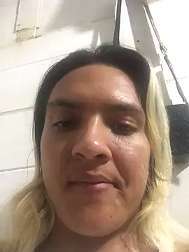 Snapshot of aslyhernandez_7 chatting on 01.13.25 aslyhernandez 7 online show from 01.13.25