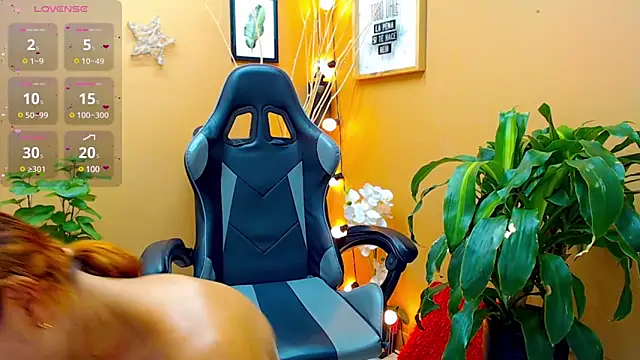 Snapshot of aslyhernandez_7 chatting on 03.13.25 aslyhernandez 7 online show from 03.13.25