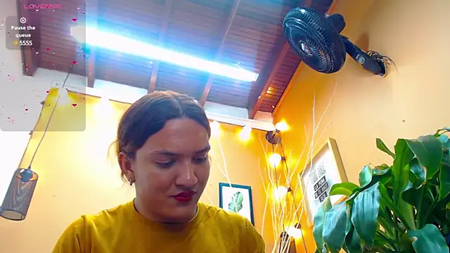 Snapshot of aslyhernandez_7 chatting on 03.14.25 aslyhernandez 7 online show from 03.14.25