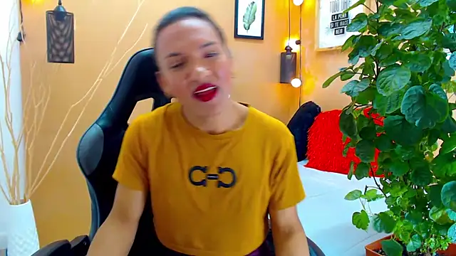 Snapshot of aslyhernandez_7 chatting on 09.15.25 aslyhernandez 7 online show from 09.15.25