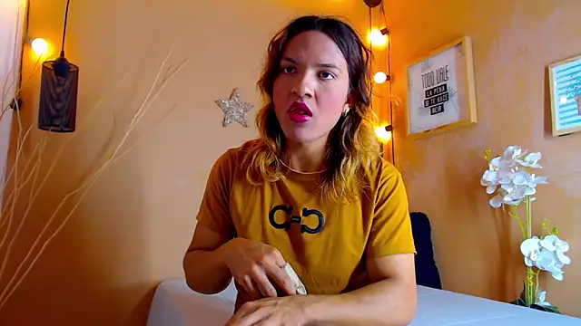 Snapshot of aslyhernandez_7 chatting on 09.22.25 aslyhernandez 7 online show from 09.22.25