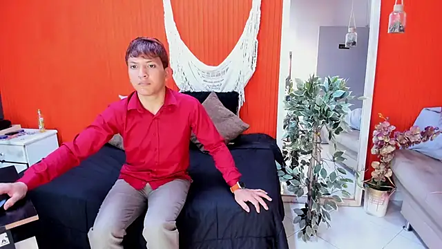 aslyhernandez 7 online show from 04.17.26