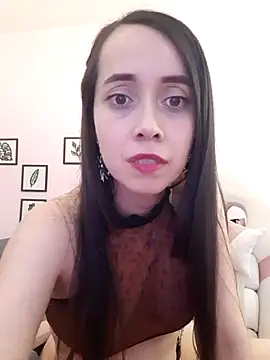 Snapshot of sophie_pazz chatting on 09.22.25 sophie pazz online show from 09.22.25