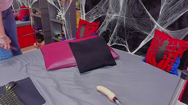  Alison   online show from 10.28.25