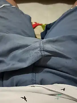 Snapshot of beautiful_hands_ chatting on 01.22.25 beautiful hands online show from 01.22.25