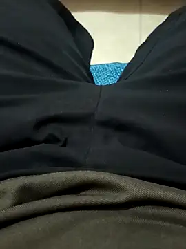 beautiful hands  online show from 09.29.25