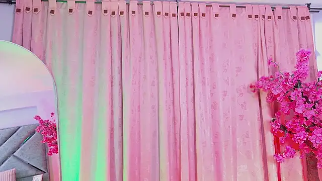 Snapshot of Elith_noa chatting on 01.12.26 Elith noa online show from 01.12.26