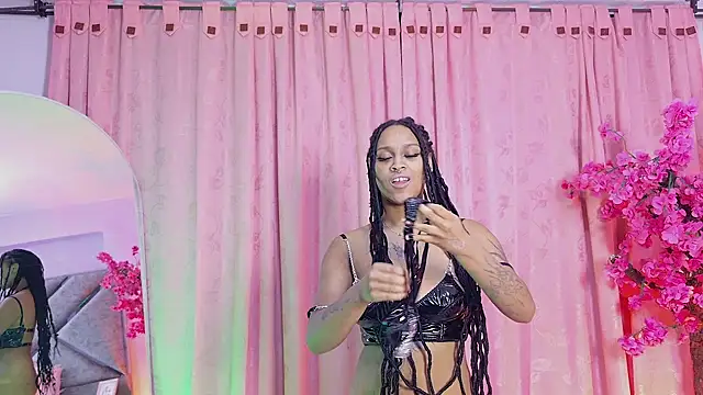 Snapshot of Elith_noa chatting on 01.14.26 Elith noa online show from 01.14.26