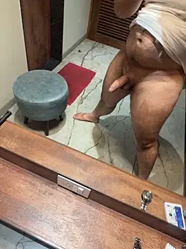 versatile guy01 online show from 10.18.25