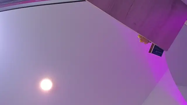 ZarianaEvanz online show from 04.12.26