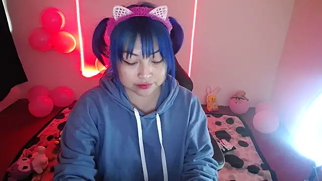 Shaddycute  online show from 12.21.24