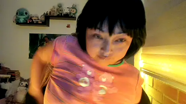 Shaddycute  online show from 02.10.26