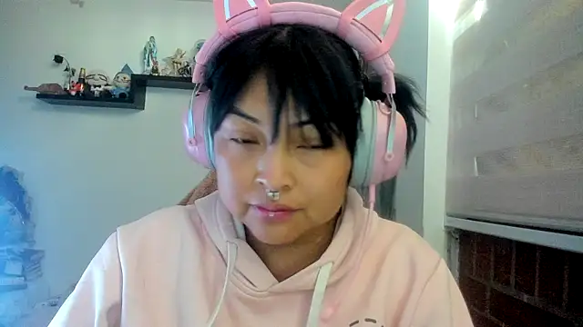 Shaddycute  online show from 04.18.26