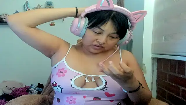 Shaddycute  online show from 04.18.26