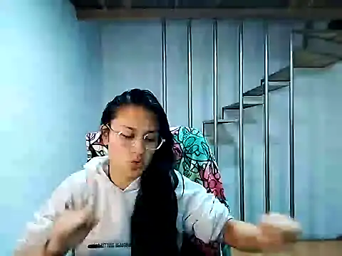 Jessie Desire online show from 02.10.25