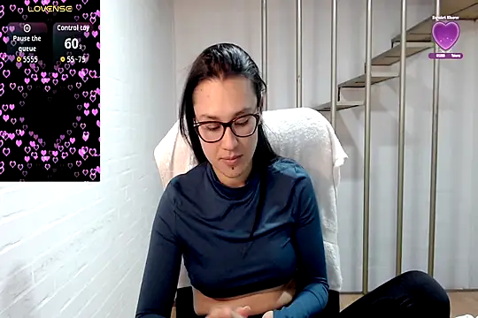 Jessie Desire online show from 11.20.25