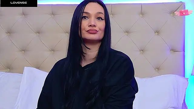 Snapshot of DaliyaArabian chatting on 01.10.25 DaliyaArabian online show from 01.10.25