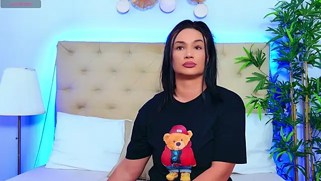 Snapshot of DaliyaArabian chatting on 09.18.25 DaliyaArabian online show from 09.18.25