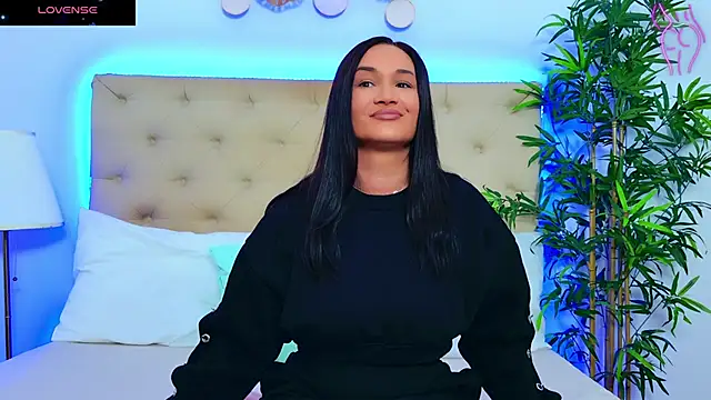 Snapshot of DaliyaArabian chatting on 10.03.25 DaliyaArabian online show from 10.03.25